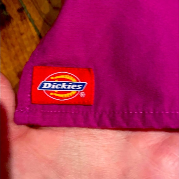 Dickies Scrub Top Size Extra Small Gently Used Super Cute;) - Picture 5 of 7